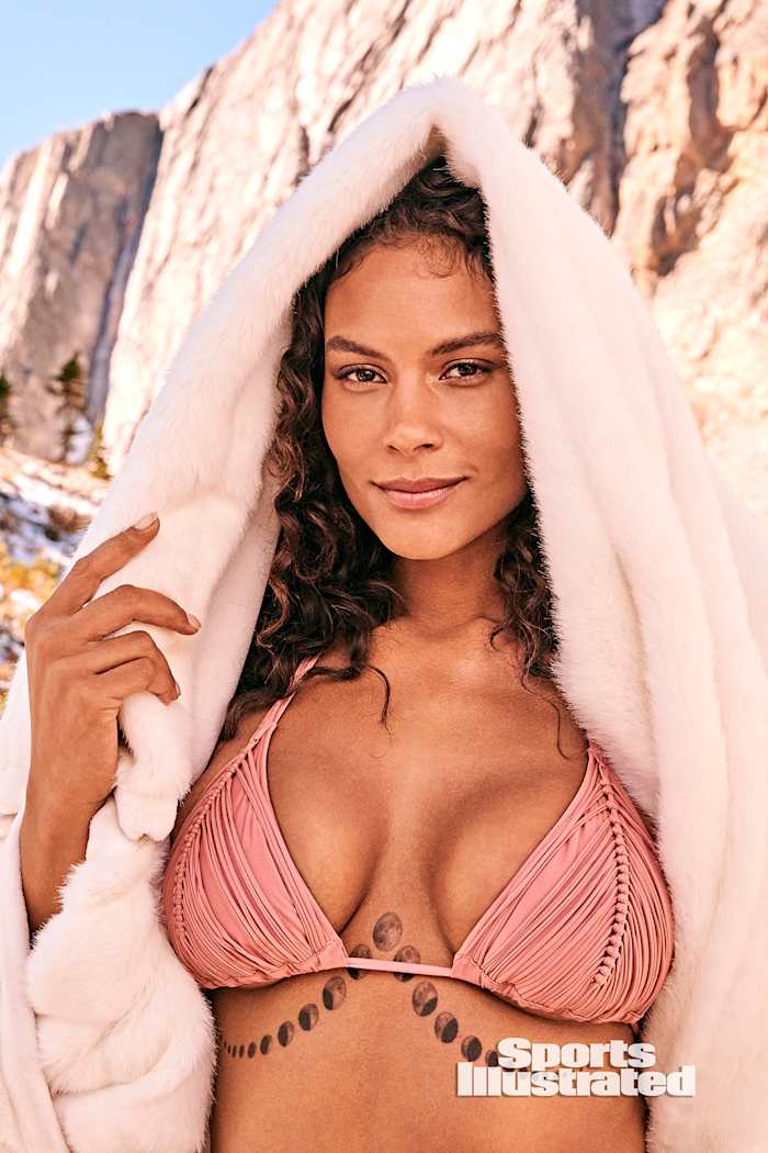 x162937_tk6_00454_rawwmweb